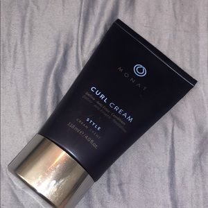 Monat Curl Cream